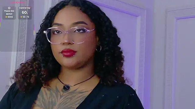 Cristal-Jonnes online show from 04/19/26, 04:45