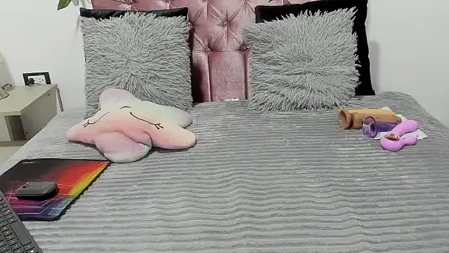 ivy moon05 online show from 01/06/26, 05:27