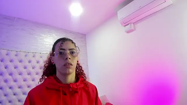 Pamelamiler   online show from 05/04/26, 12:34