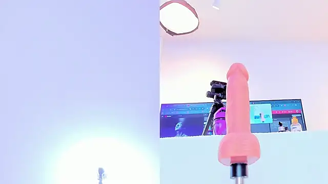 maily zanss online show from 02/17/26, 08:15