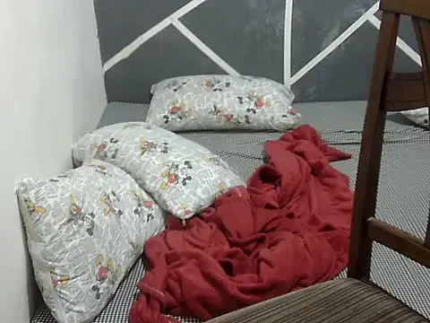 AsianbouncieGIRL online show from 12/04/25, 12:42