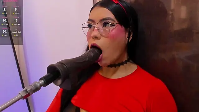 pocahontas lantina online show from 04/18/26, 03:54