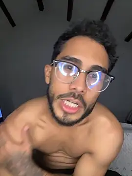 TU-MORENOO online show from 11/29/25, 06:05