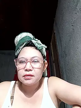 Everleigh mom online show from 01/12/26, 01:55