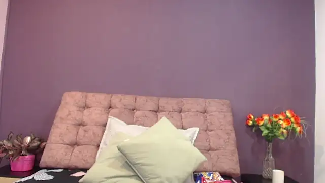 KateWelsin online show from 10/02/25, 07:43