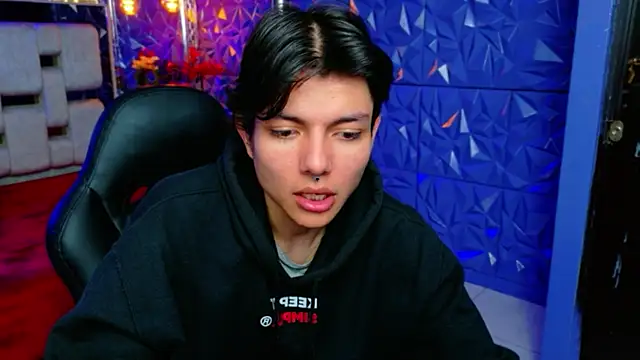 alandelrey57 online show from 02/25/26, 04:38