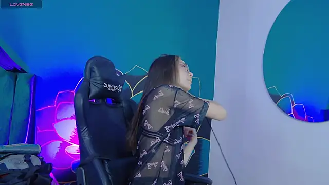 RavennMoonn online show from 03/04/26, 01:39