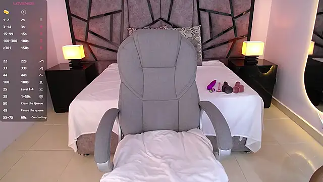 JeinnoveMontenegr0 online show from 11/11/25, 12:05