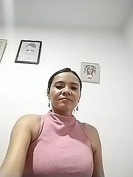 Cami Konor online show from 10/13/25, 09:26