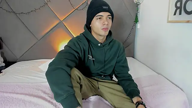 andrew colleman online show from 12/17/25, 05:46