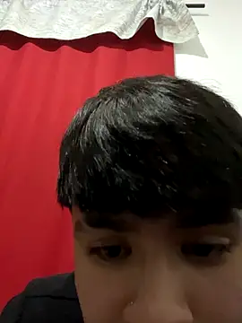 Snapshot of Barrx0018 chatting on 12/23/25, 02:20 Barrx0018 online show from 12/23/25, 02:20