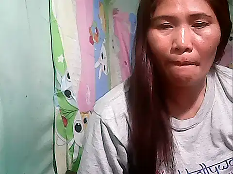 Juicy 69xx online show from 10/31/25, 11:28