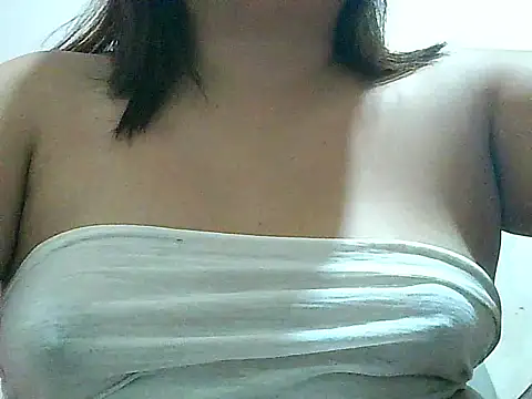 Snapshot of fresh_rosie chatting on 01/15/26, 08:01 fresh rosie online show from 01/15/26, 08:01