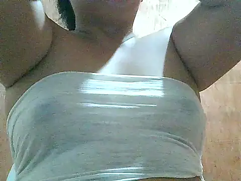 Snapshot of fresh_rosie chatting on 02/19/26, 11:12 fresh rosie online show from 02/19/26, 11:12