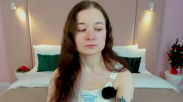 NancyJonson online show from 12/22/25, 03:03