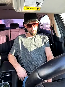 Snapshot of thejohnryancollection chatting on 09/19/25, 11:05 thejohnryancollection online show from 09/19/25, 11:05