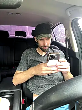 Snapshot of thejohnryancollection chatting on 09/20/25, 07:37 thejohnryancollection online show from 09/20/25, 07:37