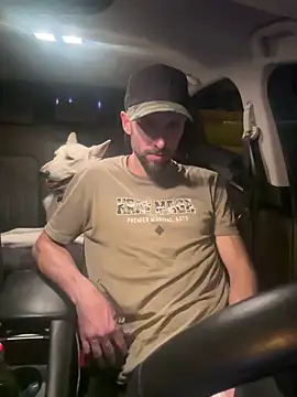 Snapshot of thejohnryancollection chatting on 09/23/25, 02:36 thejohnryancollection online show from 09/23/25, 02:36