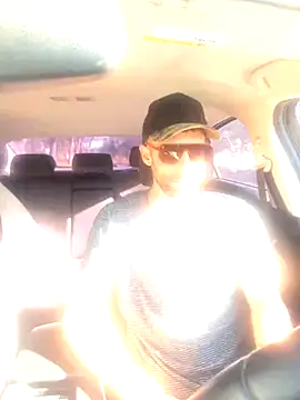 Snapshot of thejohnryancollection chatting on 09/28/25, 02:44 thejohnryancollection online show from 09/28/25, 02:44