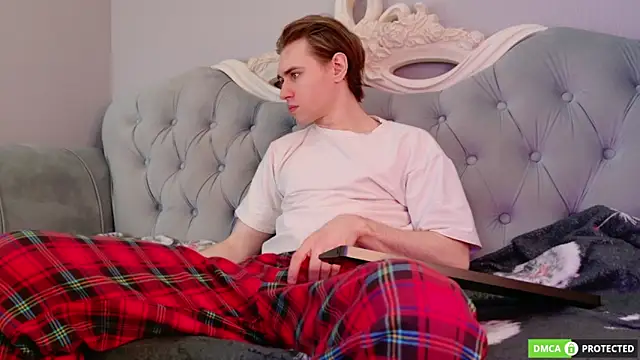 WilliamDyson online show from 04/08/26, 03:39