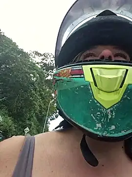 Fernandar2025 online show from 12/16/25, 02:55