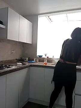 Fernandar2025 online show from 12/17/25, 06:47