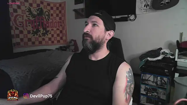 Snapshot of DevilPup75_ chatting on 02/11/26, 04:17 DevilPup75 online show from 02/11/26, 04:17