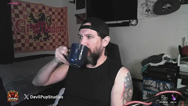 Snapshot of DevilPup75_ chatting on 02/12/26, 06:52 DevilPup75 online show from 02/12/26, 06:52