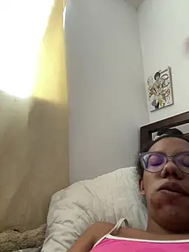 Valen1800 online show from 04/12/26, 07:41