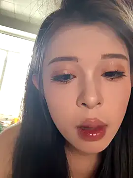 tuanzi125216 online show from 10/18/25, 05:32