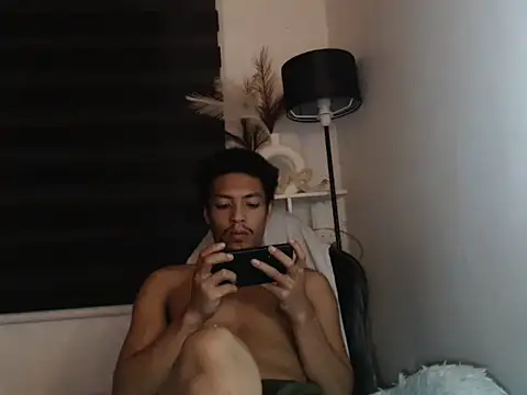 Snapshot of Asian_gregor chatting on 10/03/25, 07:11 Asian gregor online show from 10/03/25, 07:11