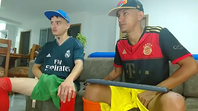 skinny23cm online show from 02/13/25, 09:30