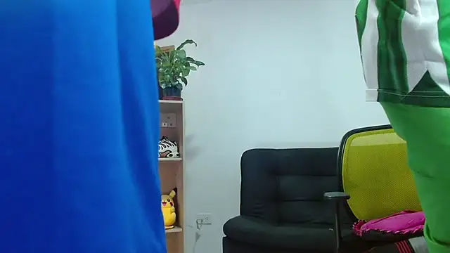 skinny23cm online show from 11/10/25, 09:03