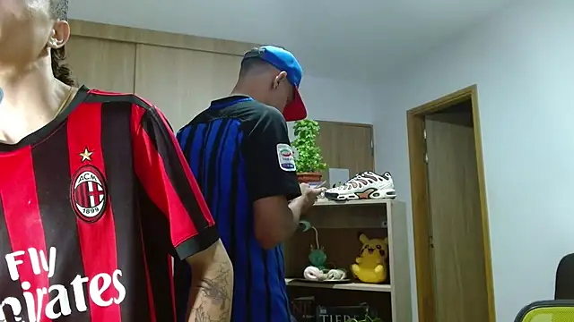 skinny23cm online show from 11/12/25, 09:21