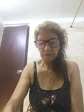 Snapshot of MaryeLunna chatting on 08/05/26, 11:13 MaryeLunna online show from 08/05/26, 11:13