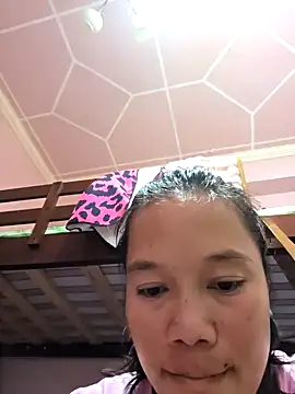 Snapshot of celestine_22 chatting on 09/12/25, 07:08 celestine 22 online show from 09/12/25, 07:08