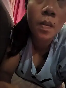 Snapshot of celestine_22 chatting on 09/23/25, 11:35 celestine 22 online show from 09/23/25, 11:35