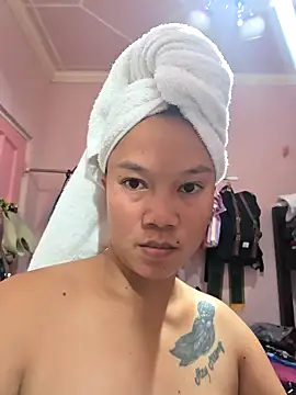 Snapshot of celestine_22 chatting on 10/11/25, 04:55 celestine 22 online show from 10/11/25, 04:55