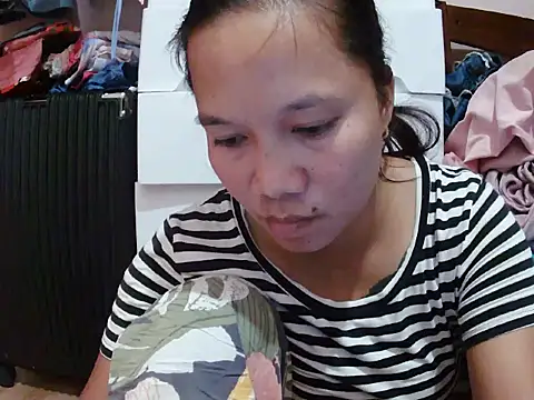 Snapshot of celestine_22 chatting on 10/12/25, 07:40 celestine 22 online show from 10/12/25, 07:40