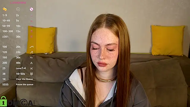 Roxy Sunnny online show from 10/21/25, 09:32