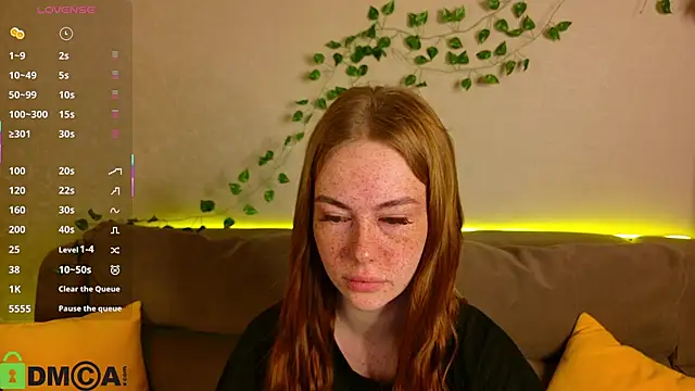 Roxy Sunnny online show from 10/29/25, 09:22