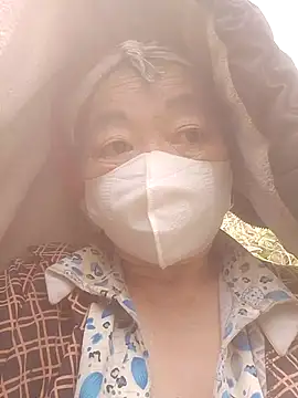 Snapshot of VangLe73 chatting on 01/09/26, 04:26 VangLe73 online show from 01/09/26, 04:26