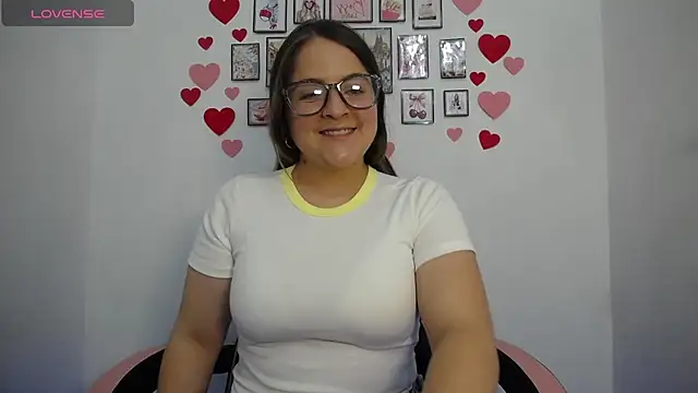 Pregnant Kloe online show from 06/24/26, 07:35