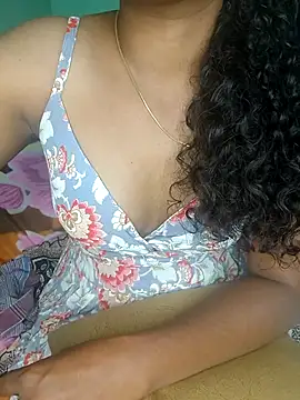 Tamilpallavi online show from 09/29/25, 04:45