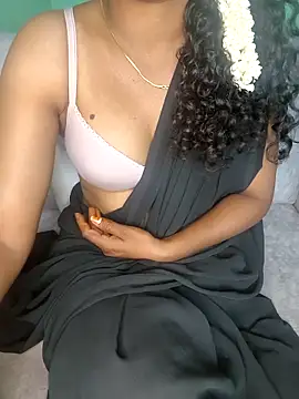 Tamilpallavi online show from 10/20/25, 04:29