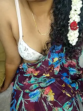 Tamilpallavi online show from 11/22/25, 11:09