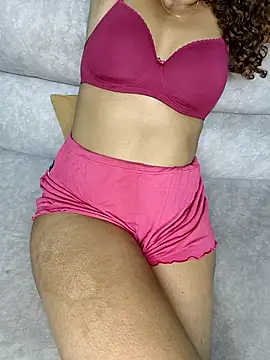 Tamilpallavi online show from 02/15/26, 11:34