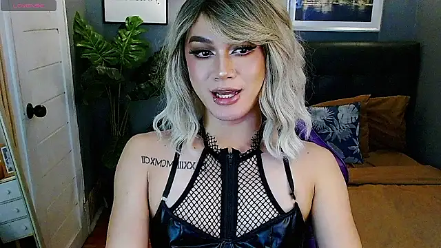 Skylar Ravenscroft online show from 01/17/26, 04:17