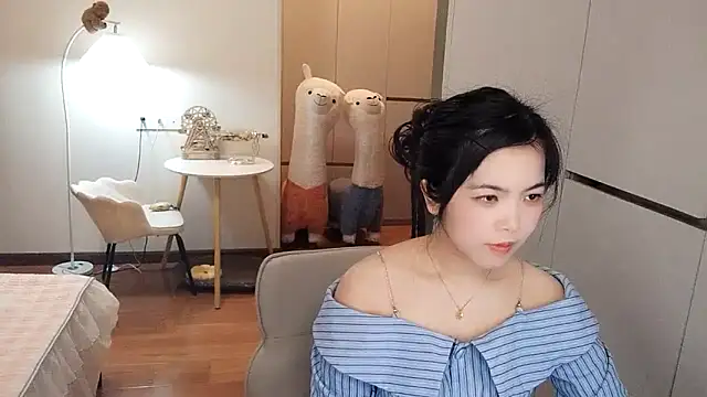 XiaoAnQi online show from 11/10/25, 12:26