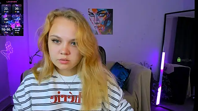 Snapshot of keri_ti chatting on 09/17/25, 07:26 keri ti online show from 09/17/25, 07:26